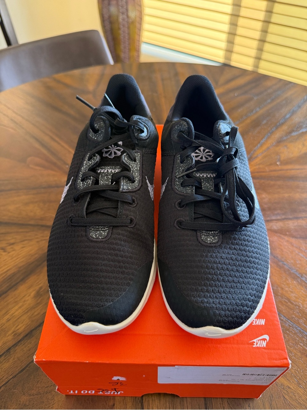 Nike Flex Experience RN 11 NN - Size 7.5M - DD9284-010
